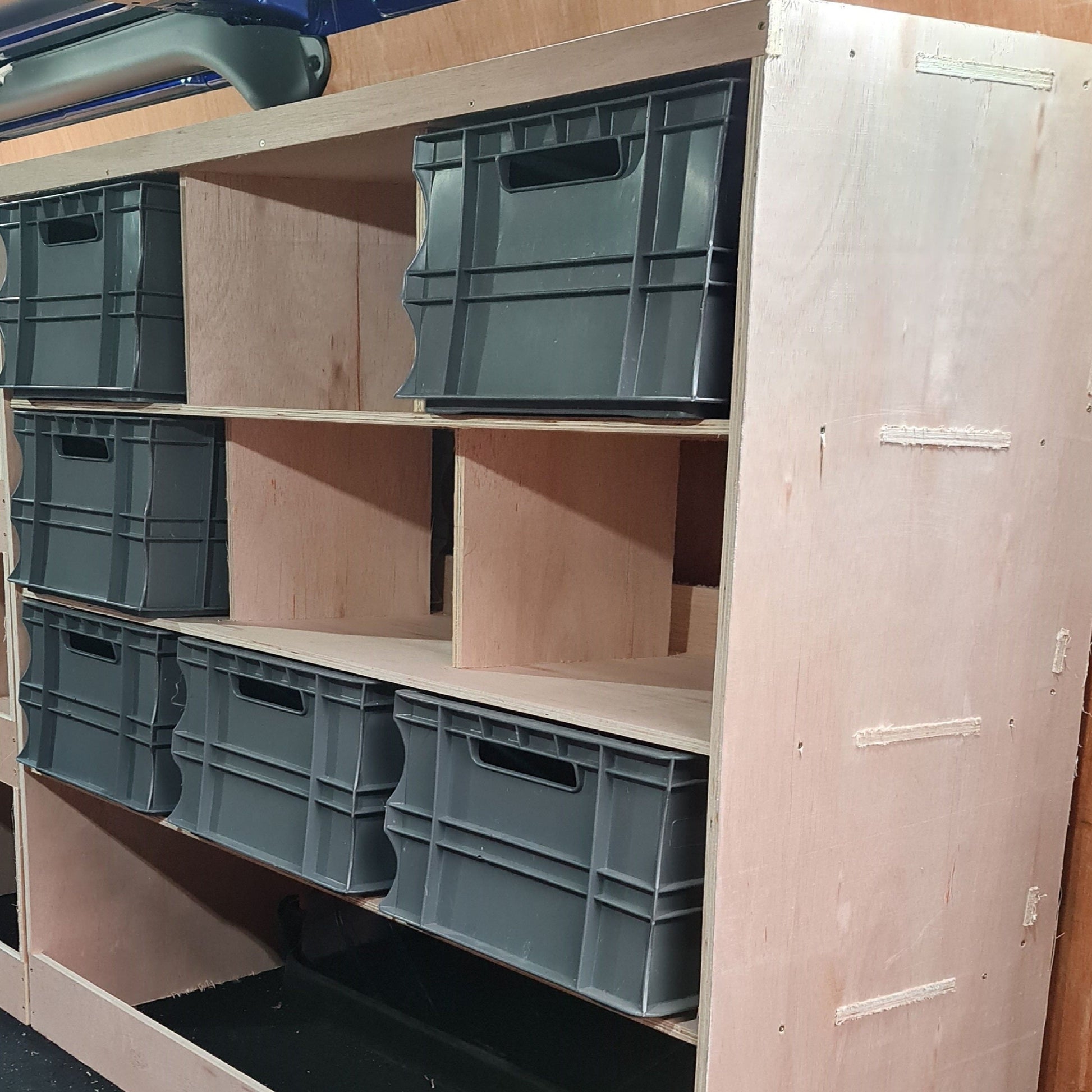 fiat-scudo-super-wide-racking-for-euro-stacking-containers